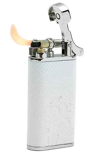 Kiribi Kabuto Shiroi Flint Pipe Lighter